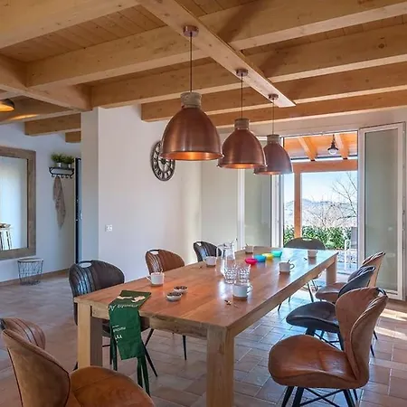 Villa Due Splendide E Luminose Recentemente Ristrutturate! *